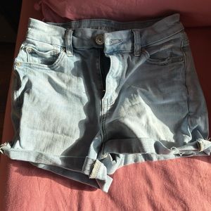 American eagle light blue jean shorts !!